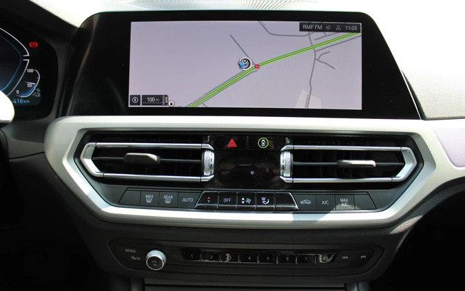 BMW Seria 3 cena 149900 przebieg: 21700, rok produkcji 2021 z Dąbie małe 121